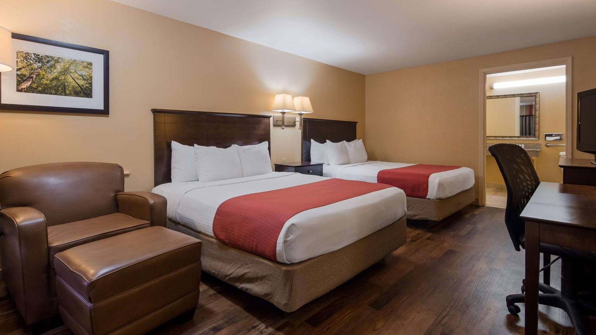 Queen Room Two Queen Beds Bath Tub Disability Access or Non-Smoking